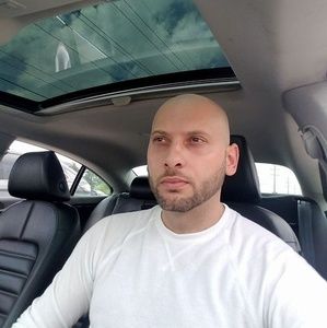 Meet your Posher, Senad